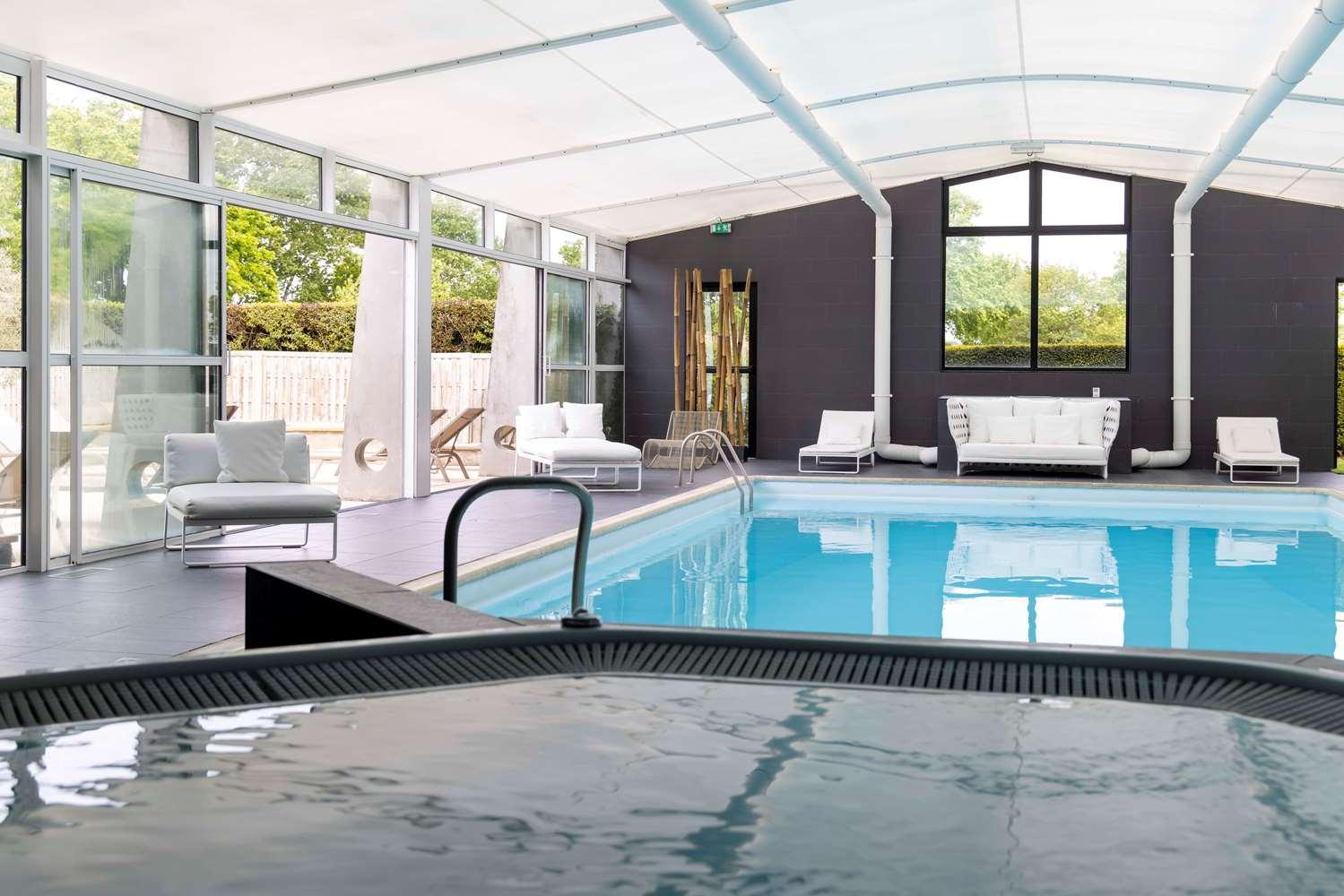 Best Western Plus Le Roi Arthur Hotel & Spa Ploërmel エクステリア 写真