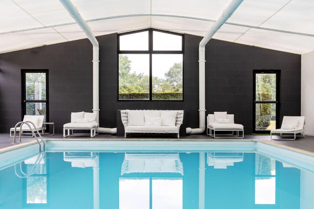 Best Western Plus Le Roi Arthur Hotel & Spa Ploërmel エクステリア 写真